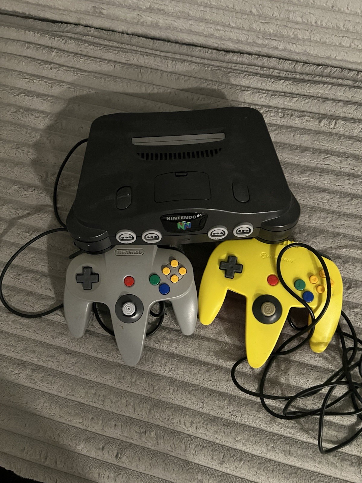 Nintendo 64 Console With Controller (No Cables)