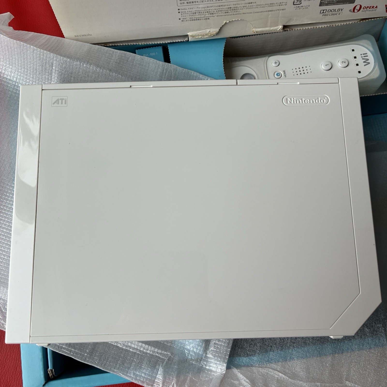 Nintendo Wii Console CIB (EXCELLENT) RLV001 – JPN w/ 3 classic games (NTSC-J)