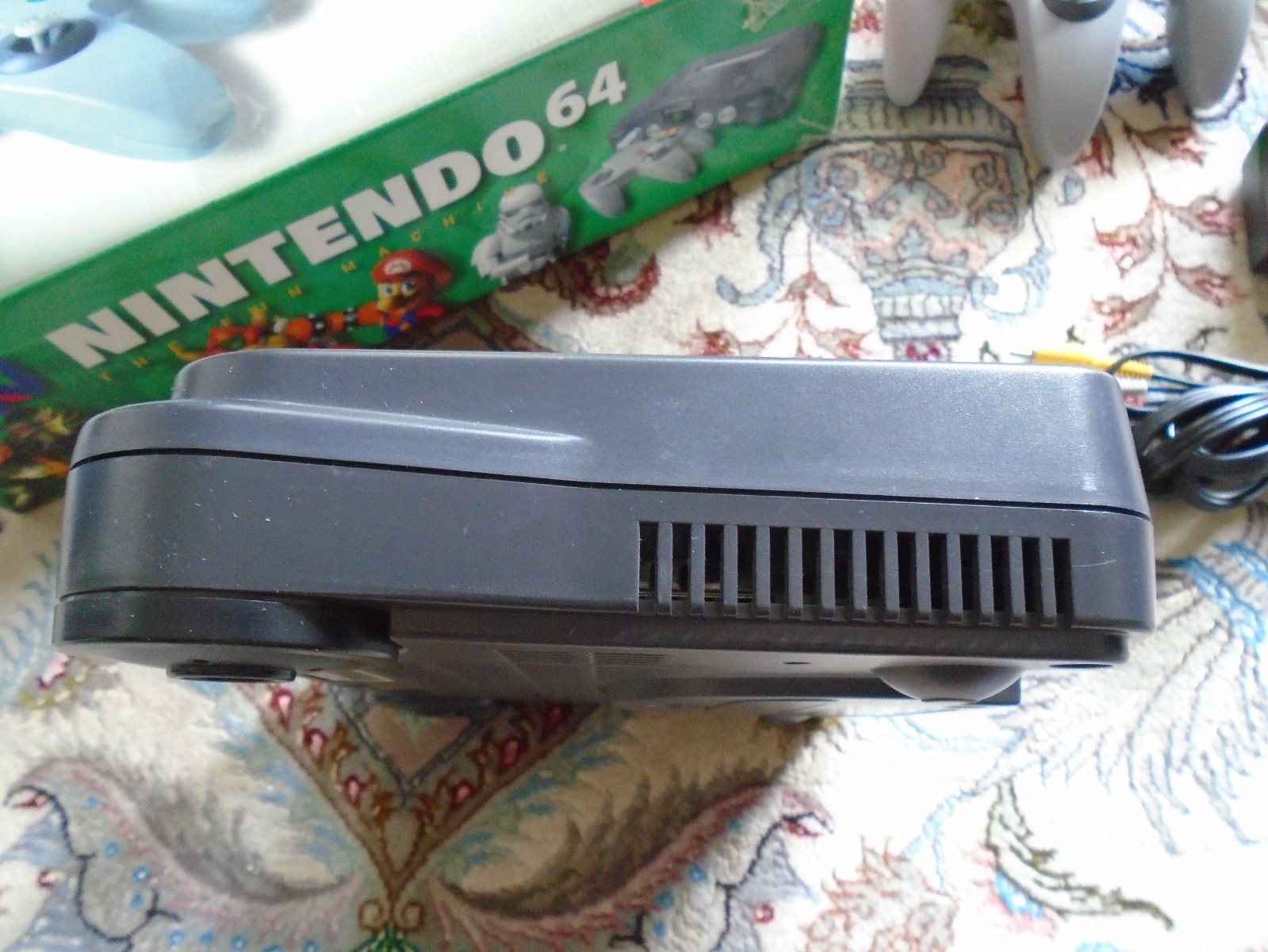 N64 Console NUS-001 w/ BOX, controller, cables, nintendo 64 TESTED