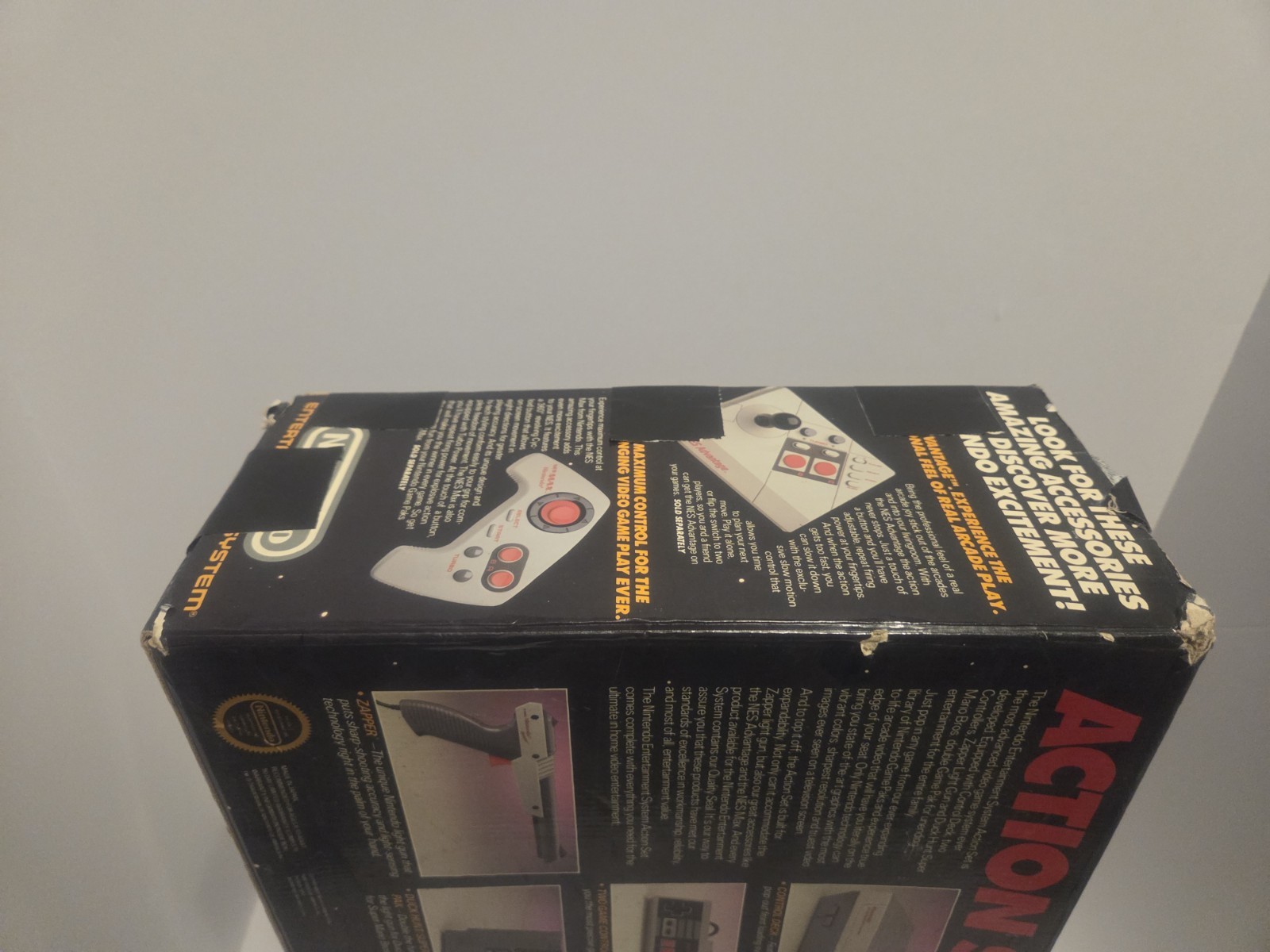 Nintendo Entertainment System Action Set NES-001 NTSC-U/C Console w/ Controller…
