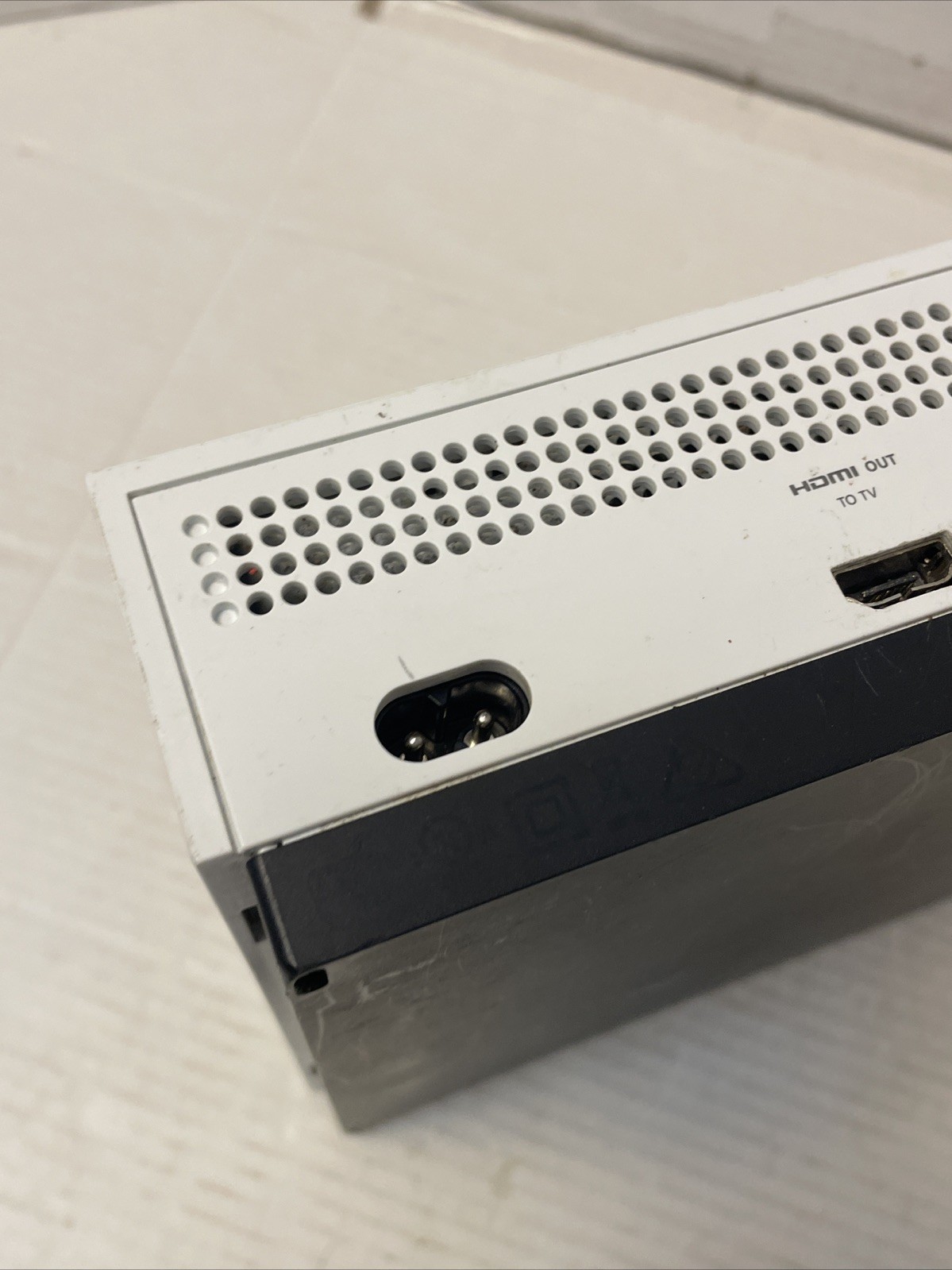 Xbox One S All Digital Edition 1681 White for Parts No Chords