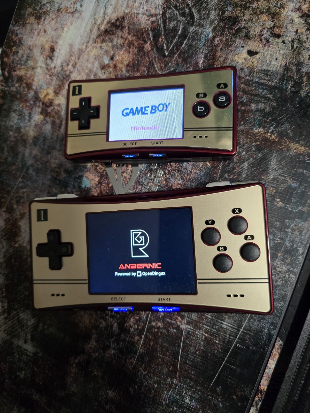 Game Boy Micro FamicomHappy Mario 20th (RARE Unmarked Version) + Anbernic RG300X