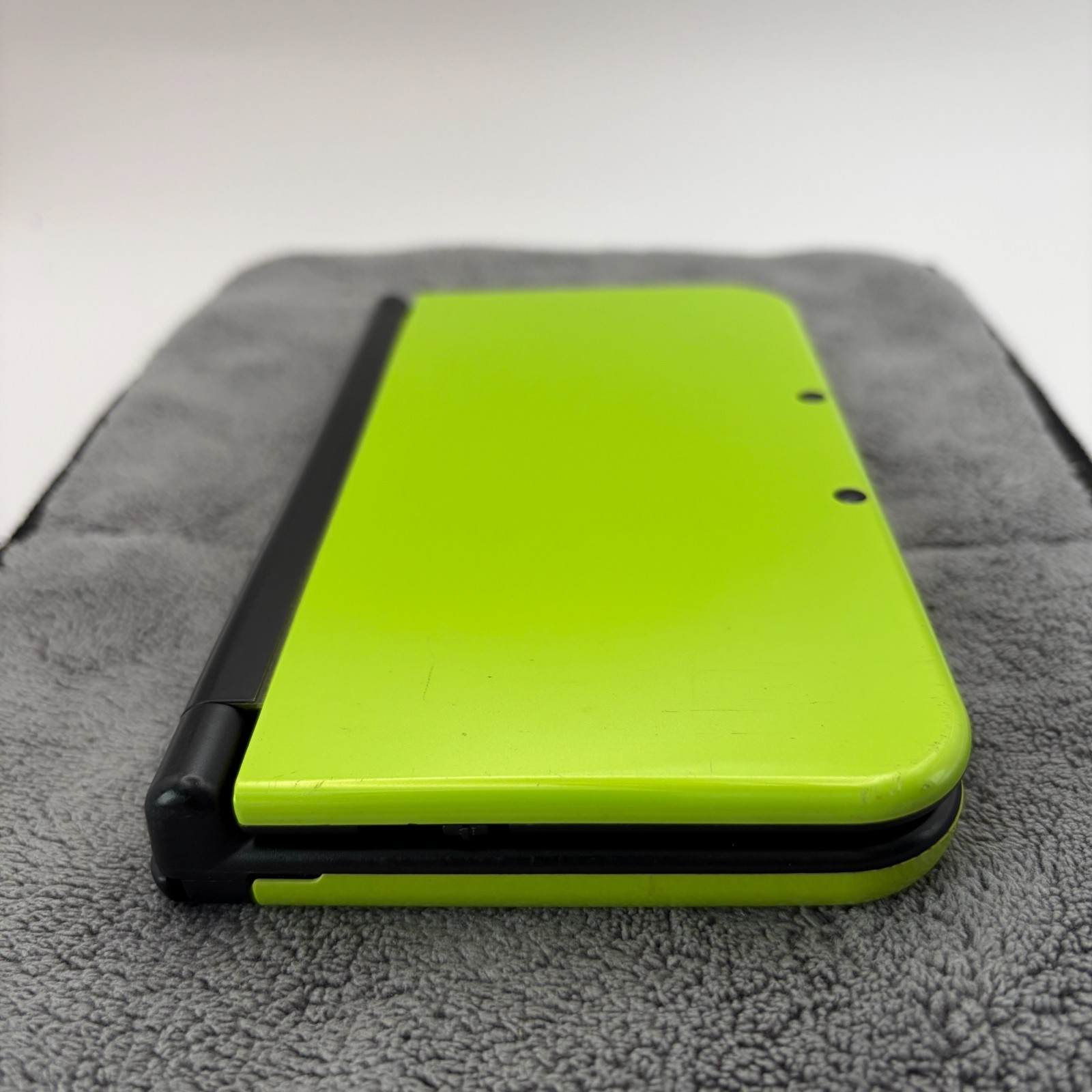 【Excellent5】NEW Nintendo 3DS LL XL Lime black Monster Hunter Game Console