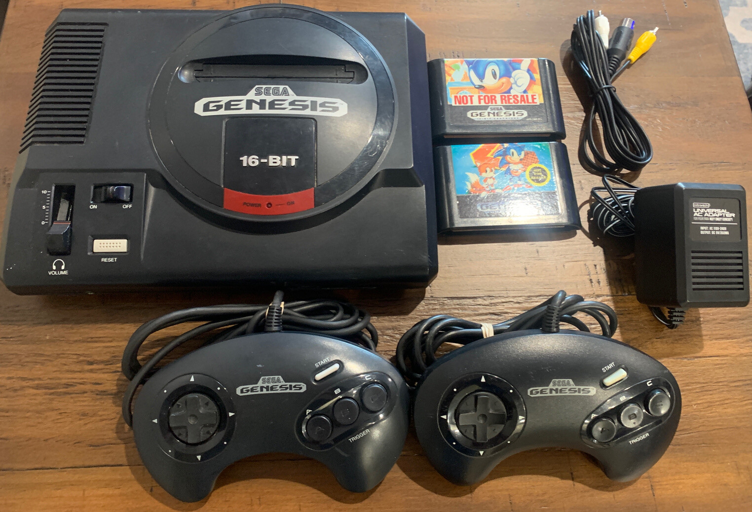 Original OEM Sega Genesis System Model 1 Complete w/ Sonic Set Guaranteed Tested