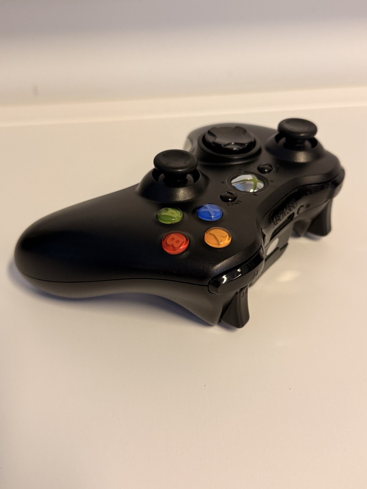 XBOX 360 E Console Model 1538 No Hard Drive w/Controller + Power Supply Tested