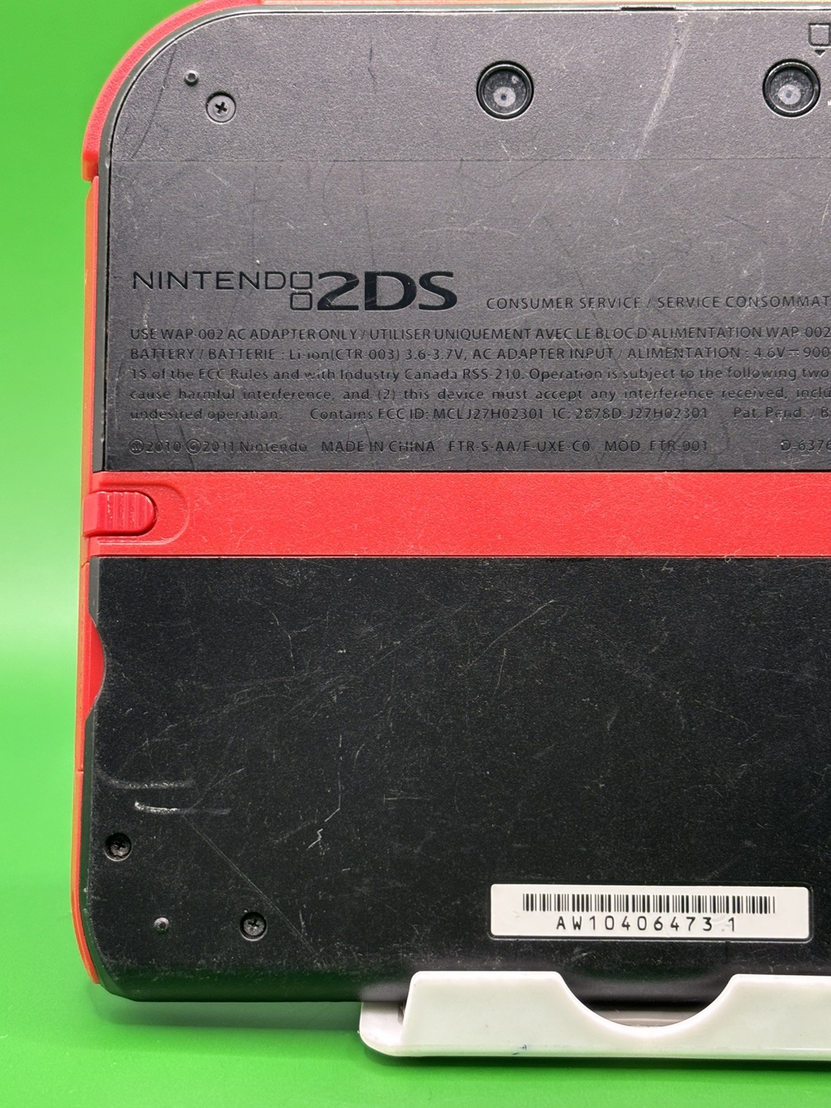 Nintendo 2DS – Red & Black (F65) READ DESCRIPTION