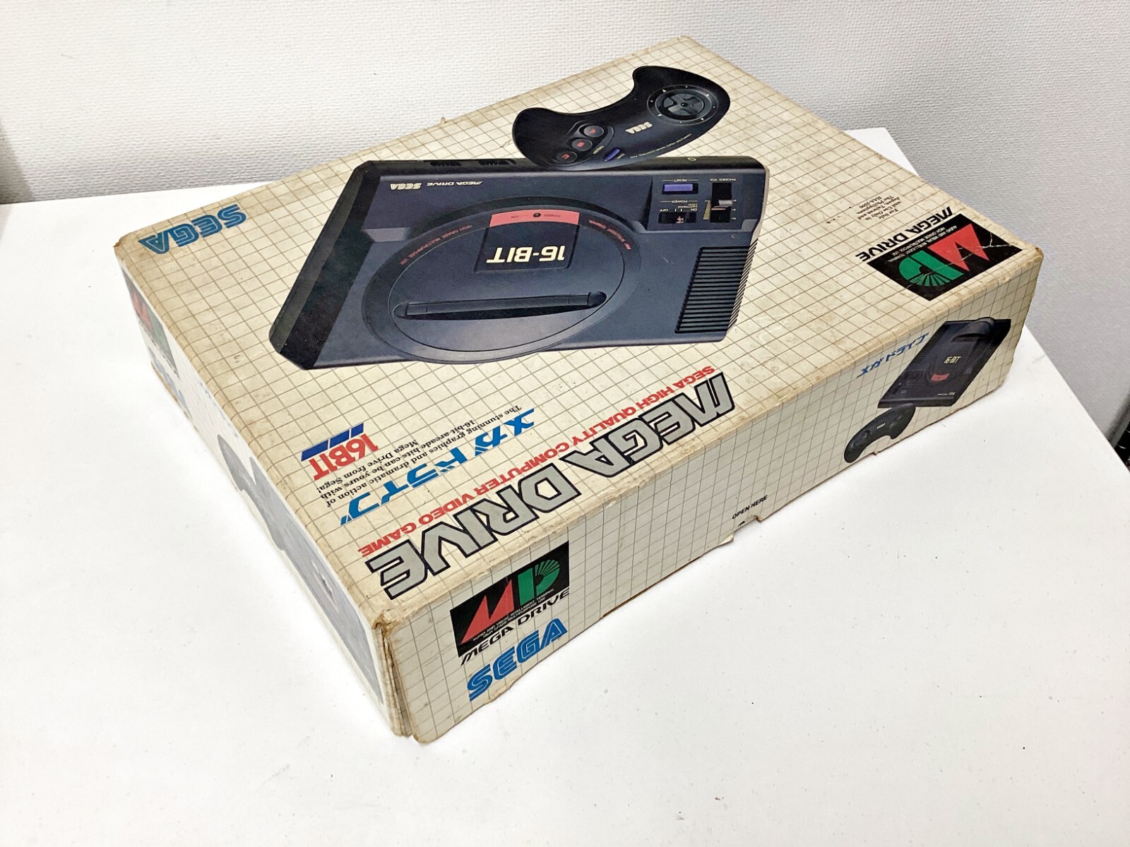 Sega Mega Drive Console 185 Boxed Japan DHL 1 week to USA