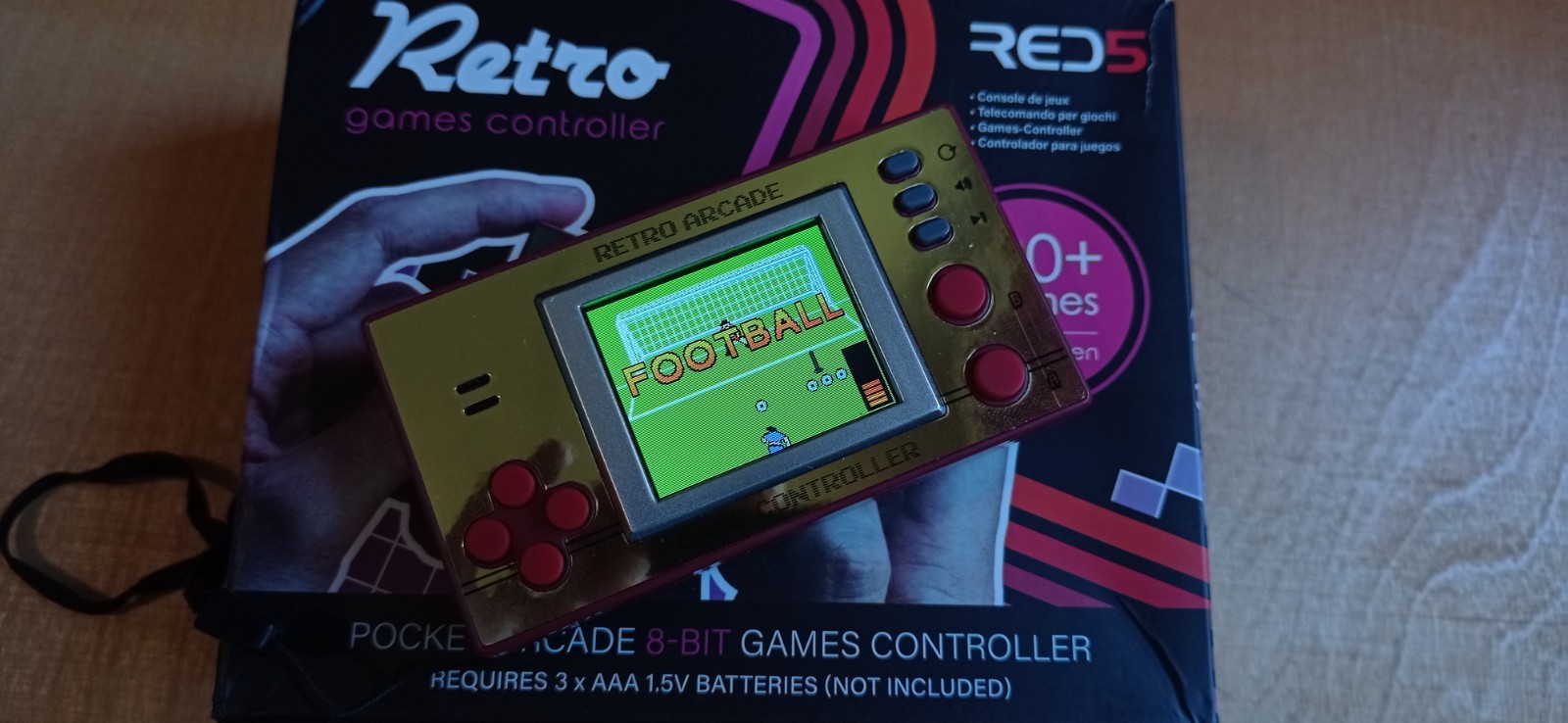 Retro 8-Bit Handheld Console RED5 150 Games Color Screen