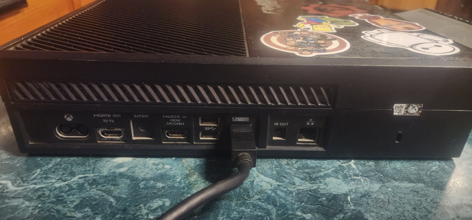 Xbox One 500GB Console w/Kinect • NO POWER SUPPLY