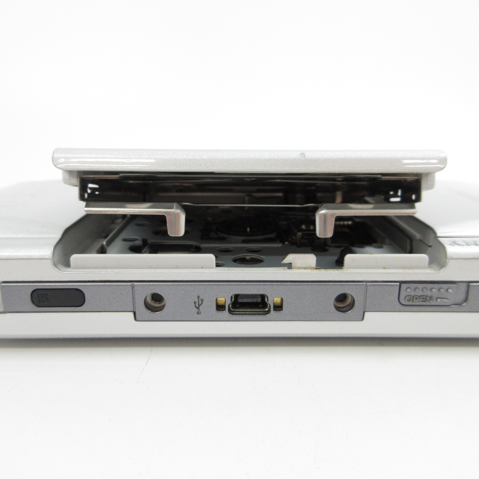 【Excellent】Sony PSP-1000 Silver Console Only No Battery Japan Ver. #RET08/0603/0