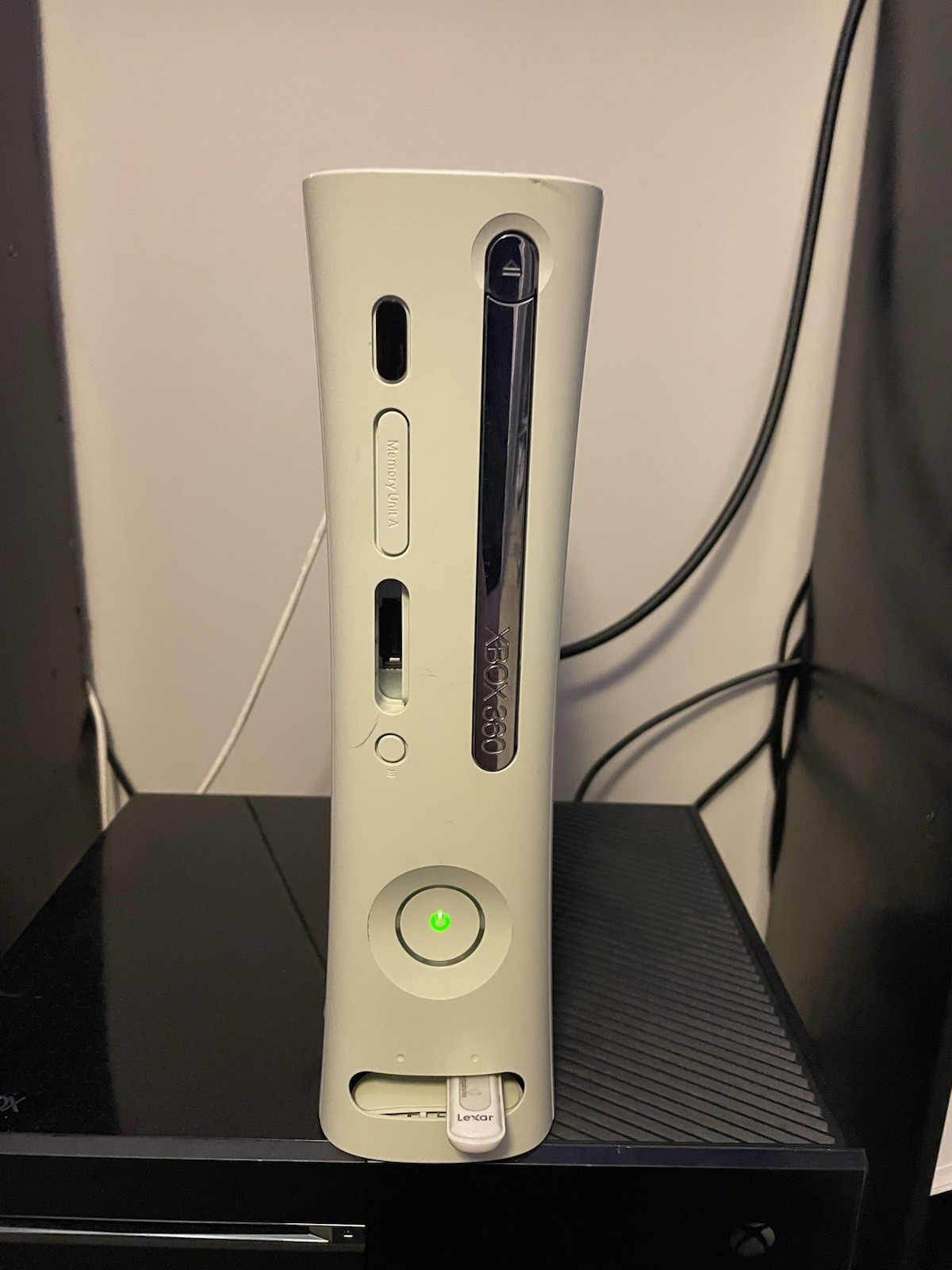 Microsoft Xbox 360 Pro 120GB Console – Matte White