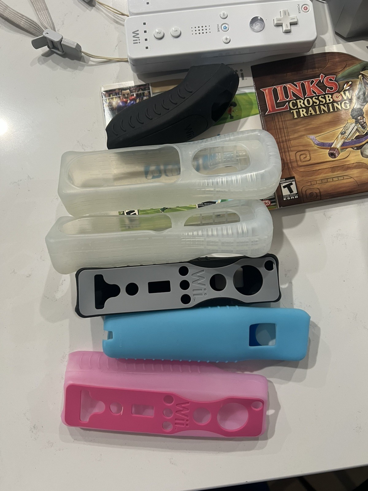 Nintendo Wii RVL-001 GameCube Compatible With 19 Games and More. Tested.