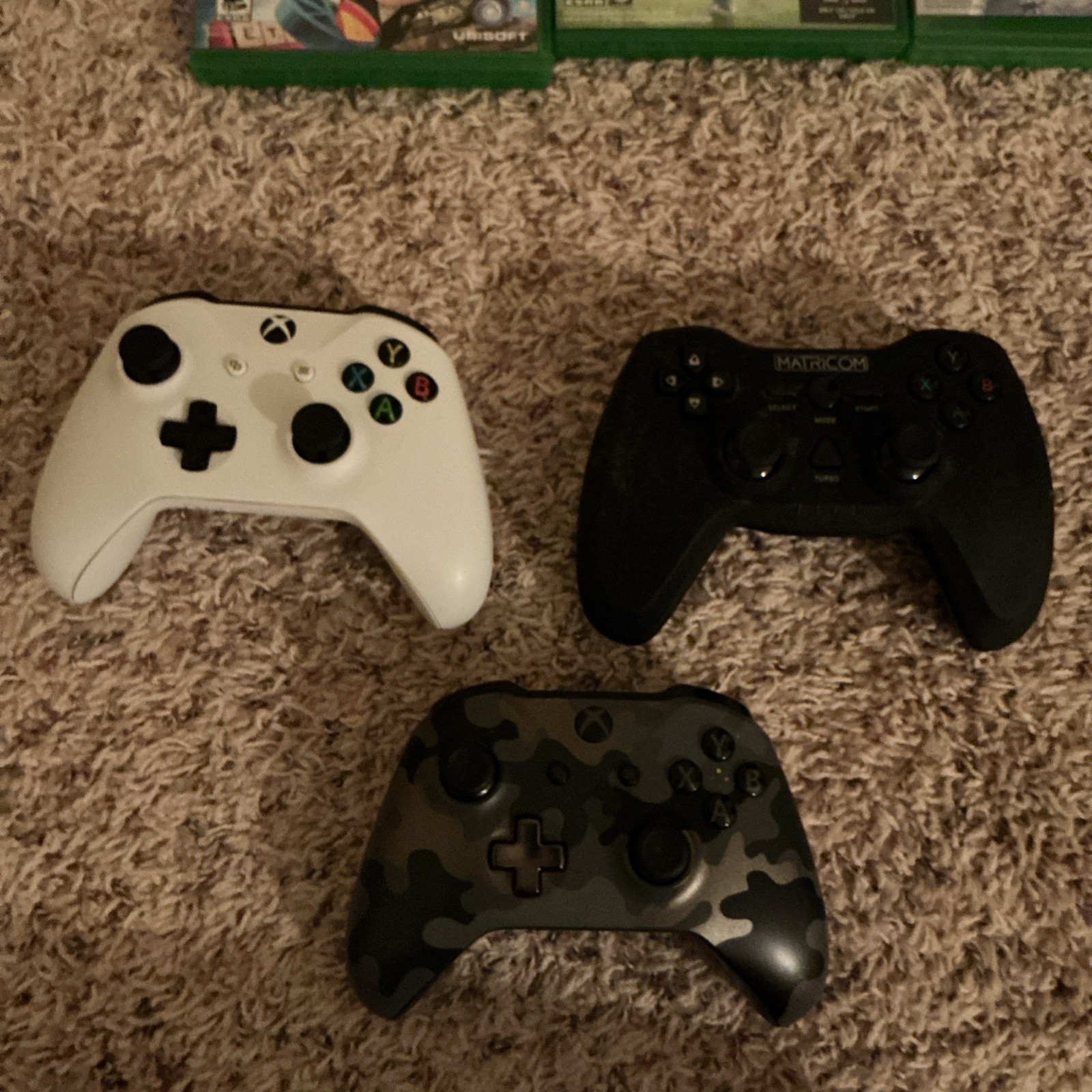 Microsoft Xbox One 500GB White Console Bundle 3 Controllers 4 games Works