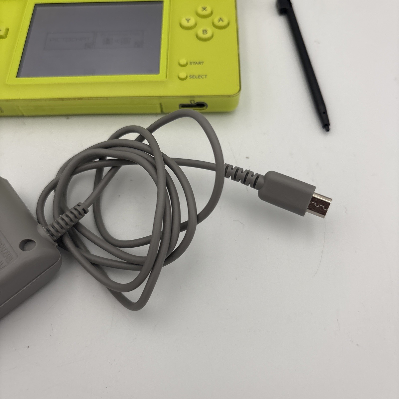 Nintendo DS Lite Lime Green Handheld W/ Charger and Stylus 2 Games New Battery!