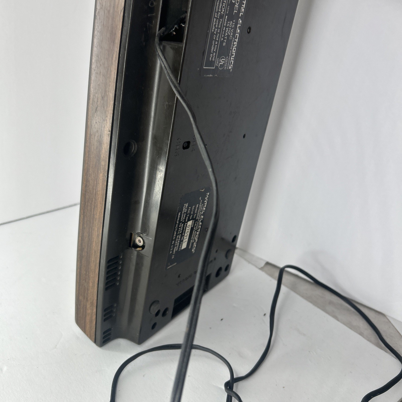 Intellivision Game Console 2609A For Parts Or Repair Only