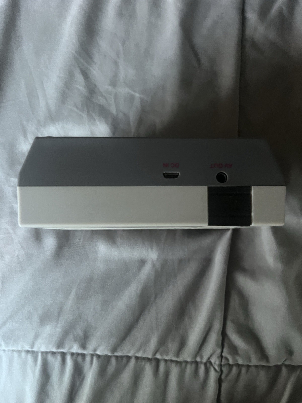 Nintendo NES Entertainment System Microconsole 512MB w/ 2 Controllers AV & AC