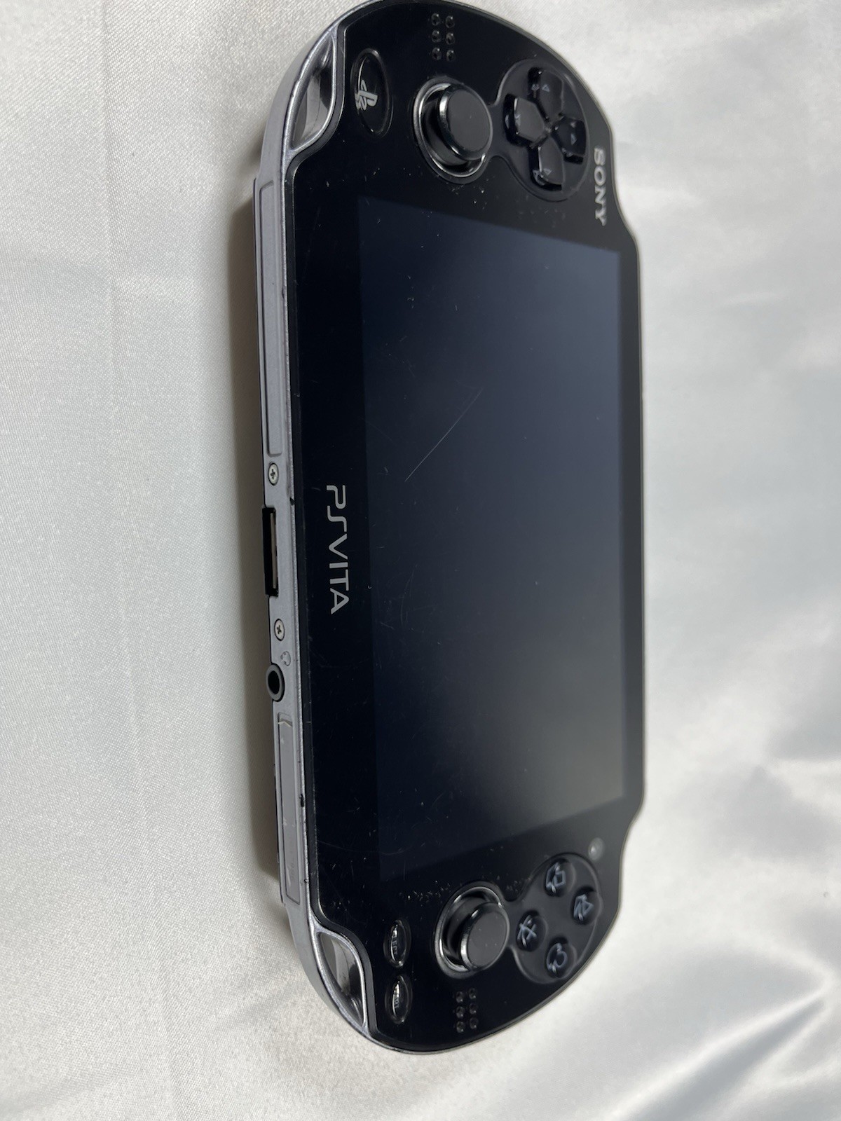 Sony PS Vita PCH-1101 OLED Black + 16GB Memory Card + Charger + Case Tested