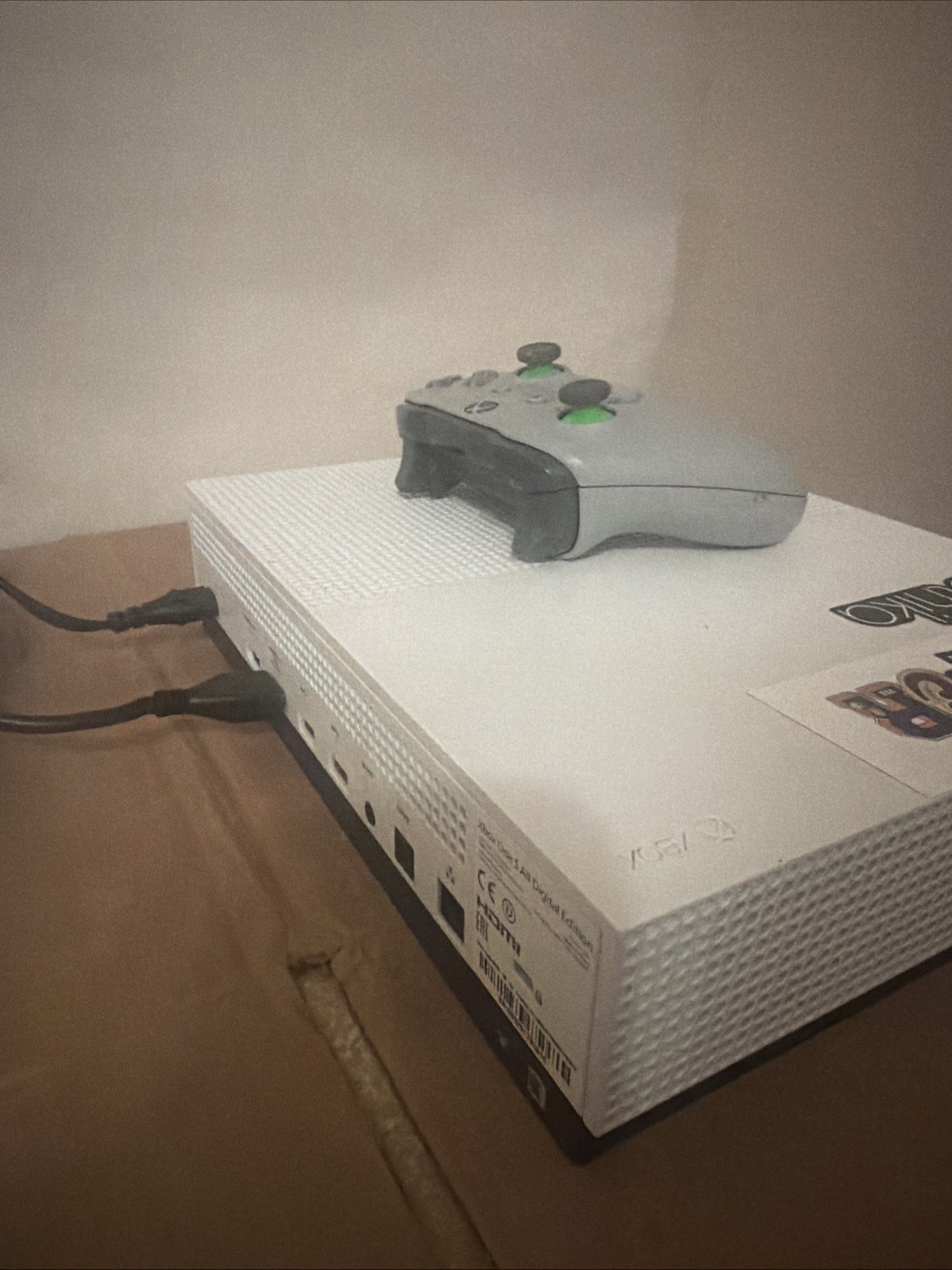 Microsoft Xbox One S 1TB Console Gaming System White 1681 w/ Controller & Cables