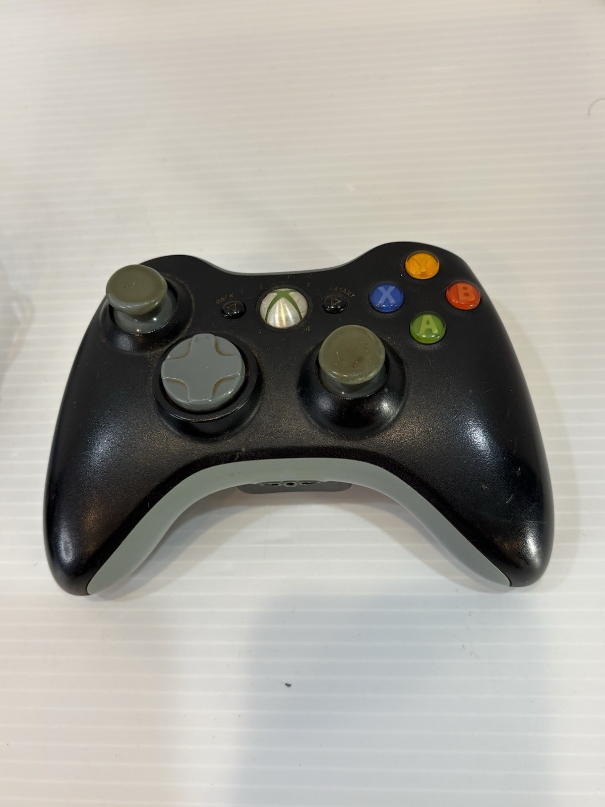 Microsoft Xbox 360 ELITE Core Model Complete Video Game Console System 120GB