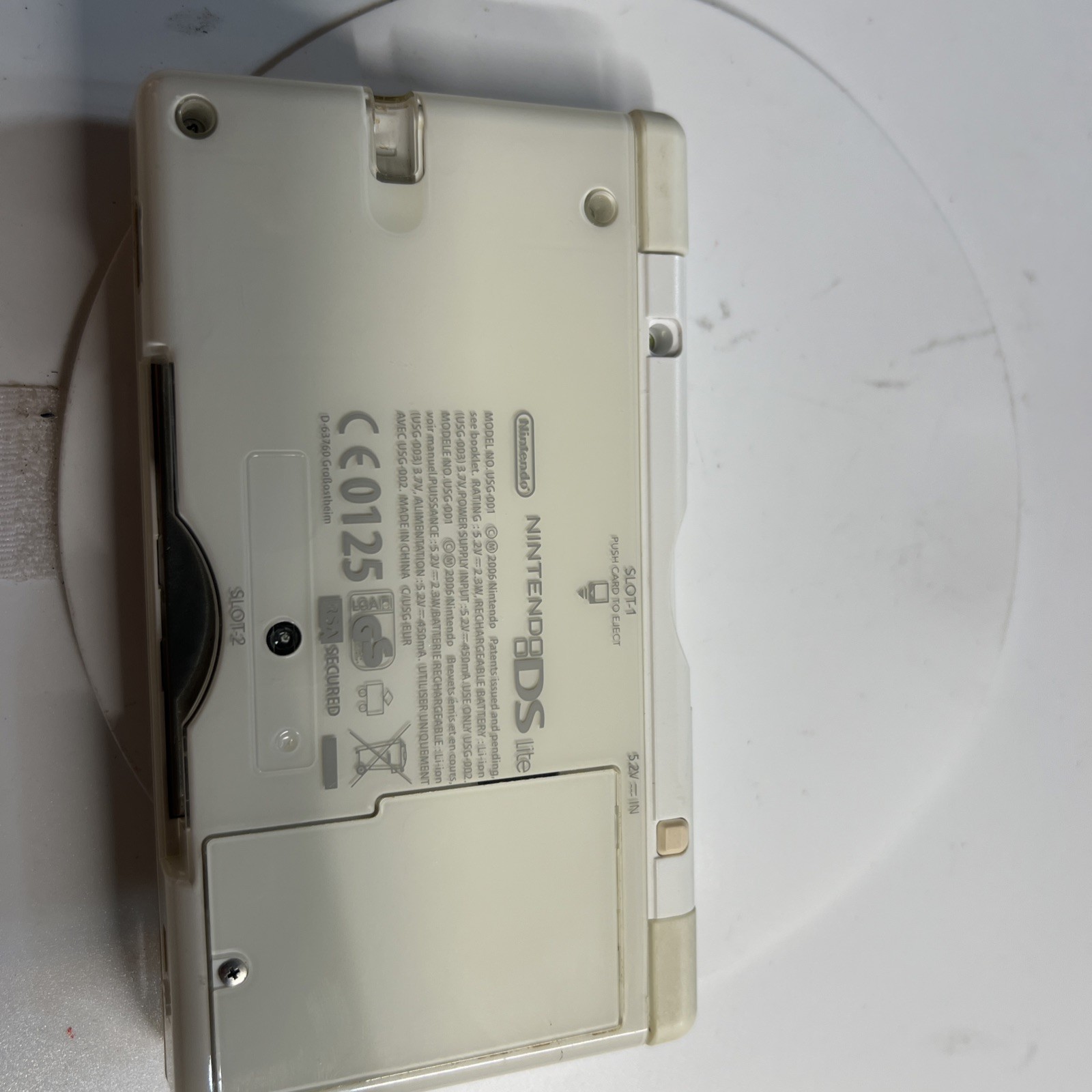 Nintendo DS Lite Console USG-001 – Polar White Not Working