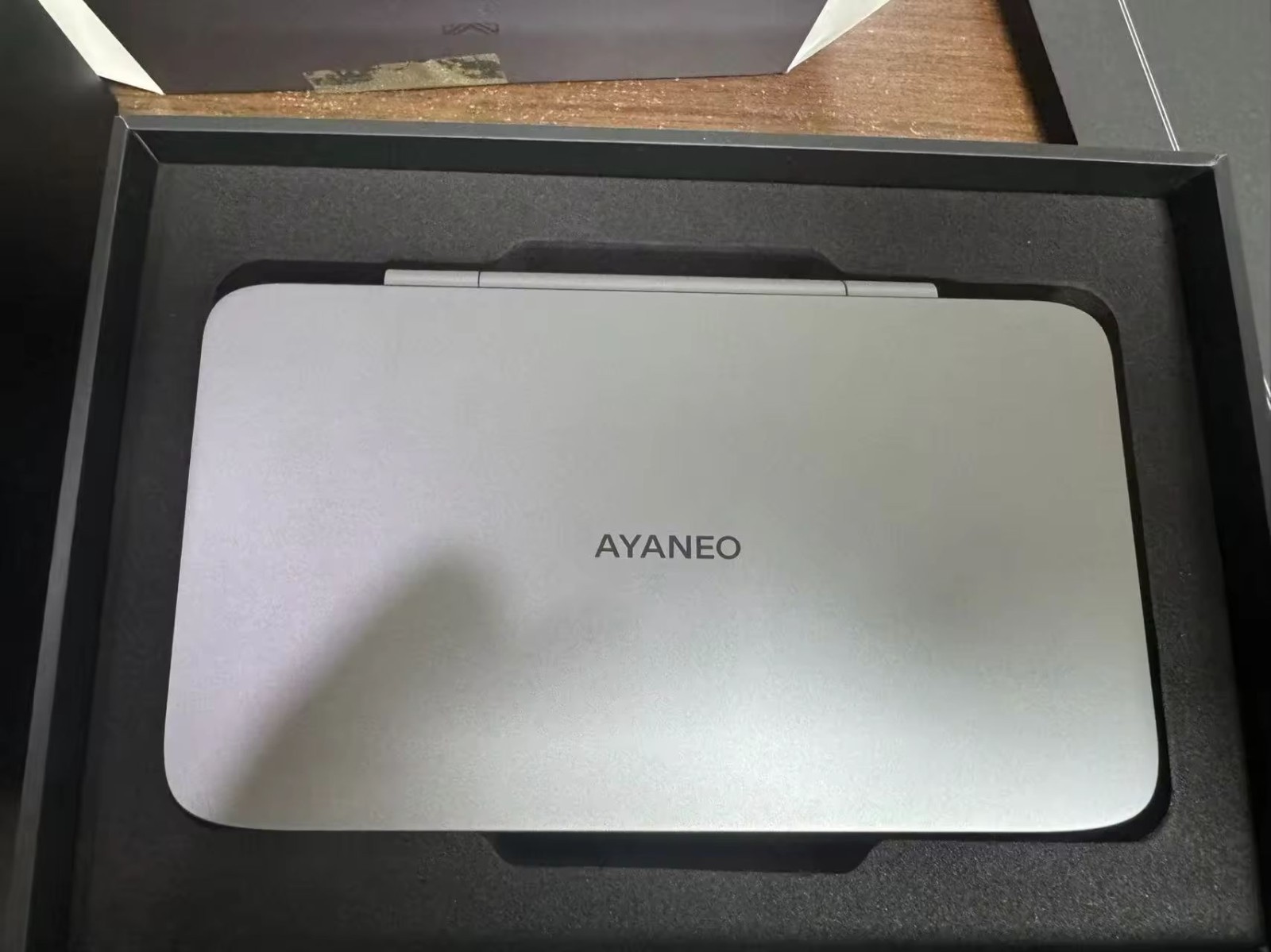 AYANEO Pocket DS 16+1TB “Retro Gray” LIMITED EDITION + Case + Extra Accessories