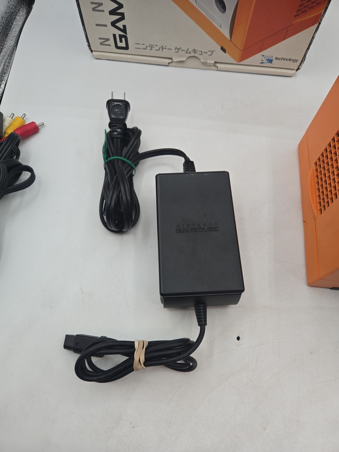 Nintendo Spice Orange Gamecube DOL-001 CIB Complete Us Region US Seller TESTED!!