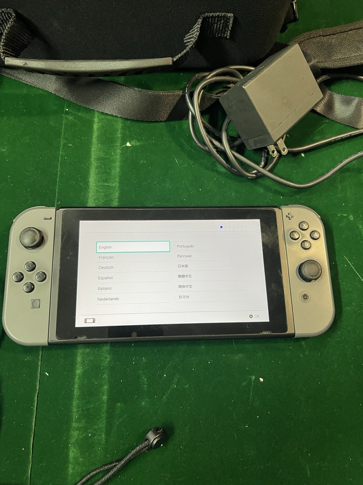 Nintendo Switch HAC-001 32GB Console with Gray Joy‑Con Case Controller 128GB