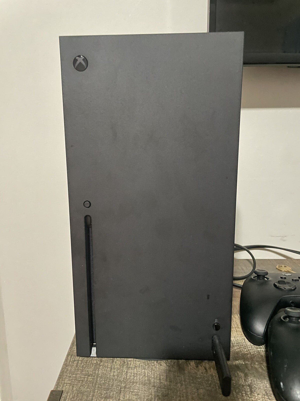 Xbox Series X 1TB, A20 Wireless Headset & 2 Wireless Controllers – 2 Months Old