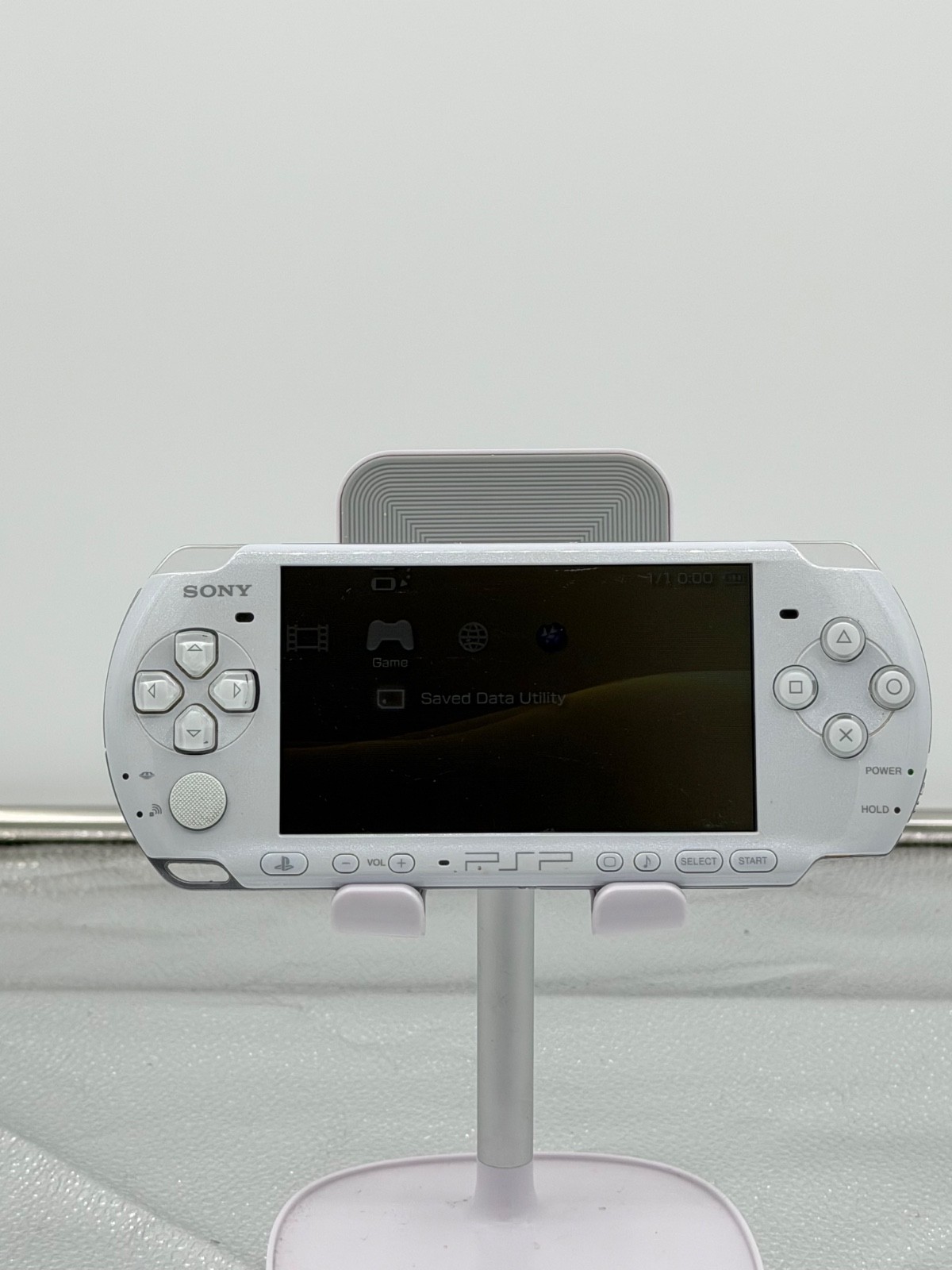 Sony PSP 2000 Launch Edition 64MB Ceramic White Handheld System