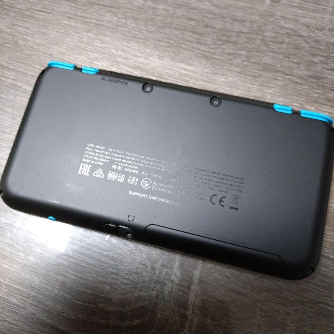 Nintendo New 2DS LL Black x Turquoise Console
