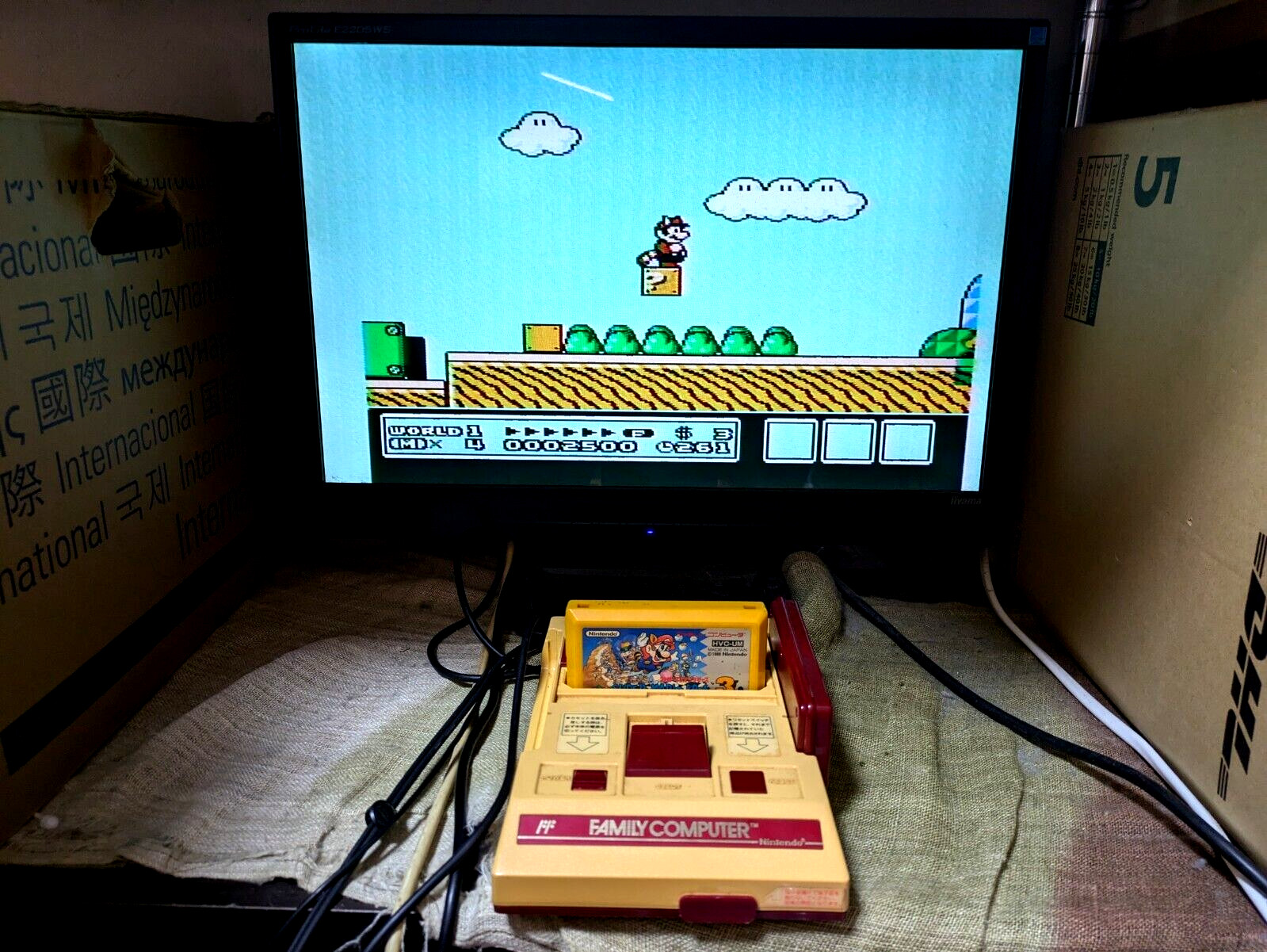 Nintendo Famicom NES Family Computer Super Mario Brothers 3 Japan Box