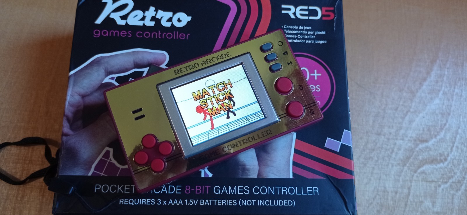 Retro 8-Bit Handheld Console RED5 150 Games Color Screen