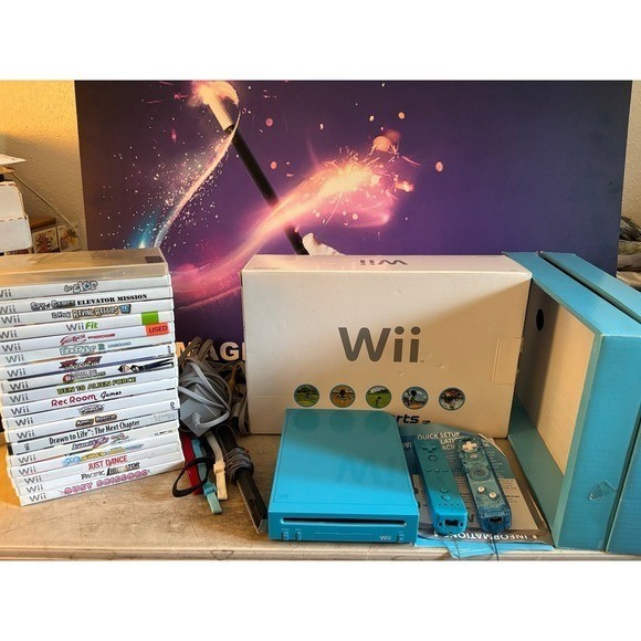 Nintendo Wii blue limited edition with Wii box Console bundle with many games