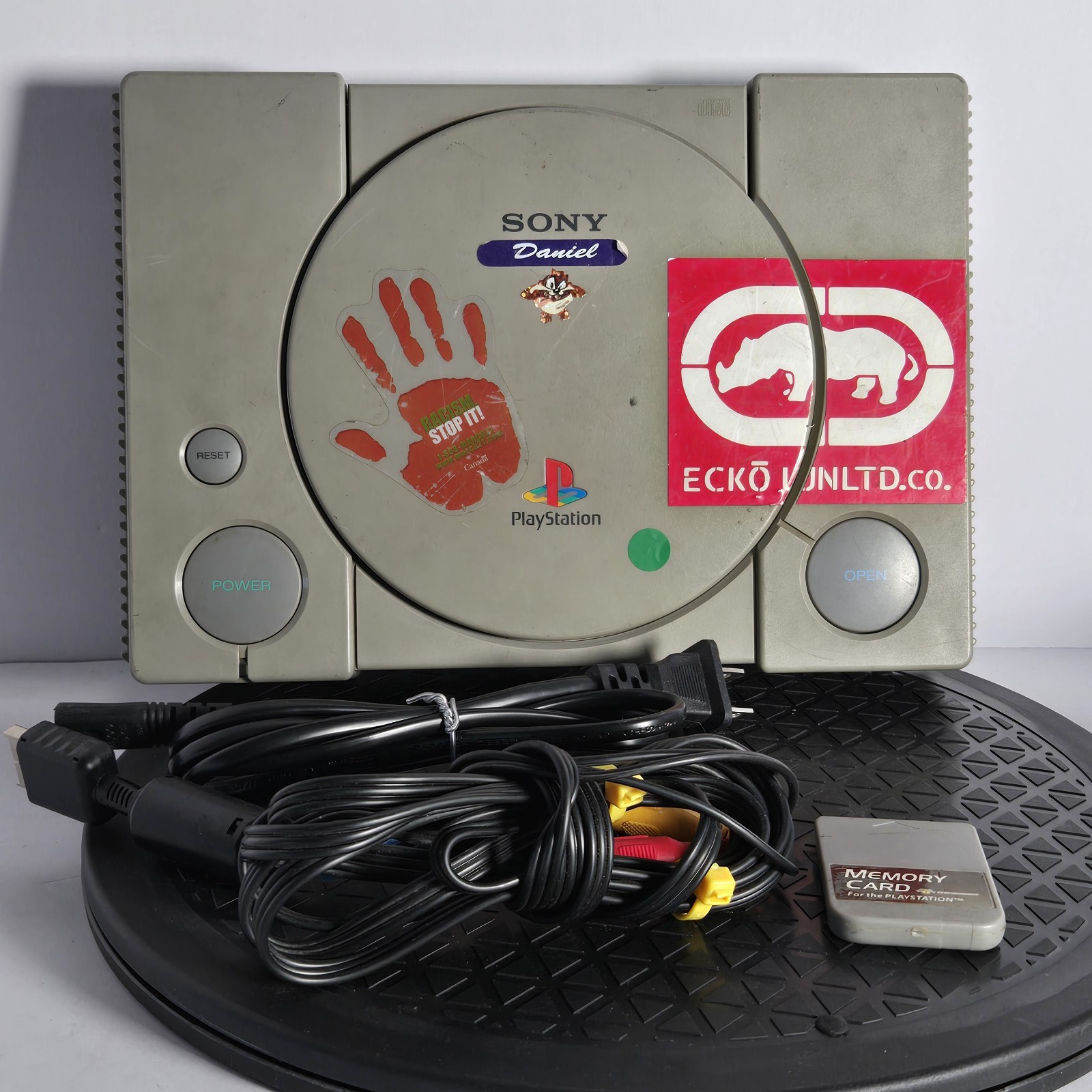 Sony PlayStation 1 Console PS1 SCPH-5501 Console Only Works READ