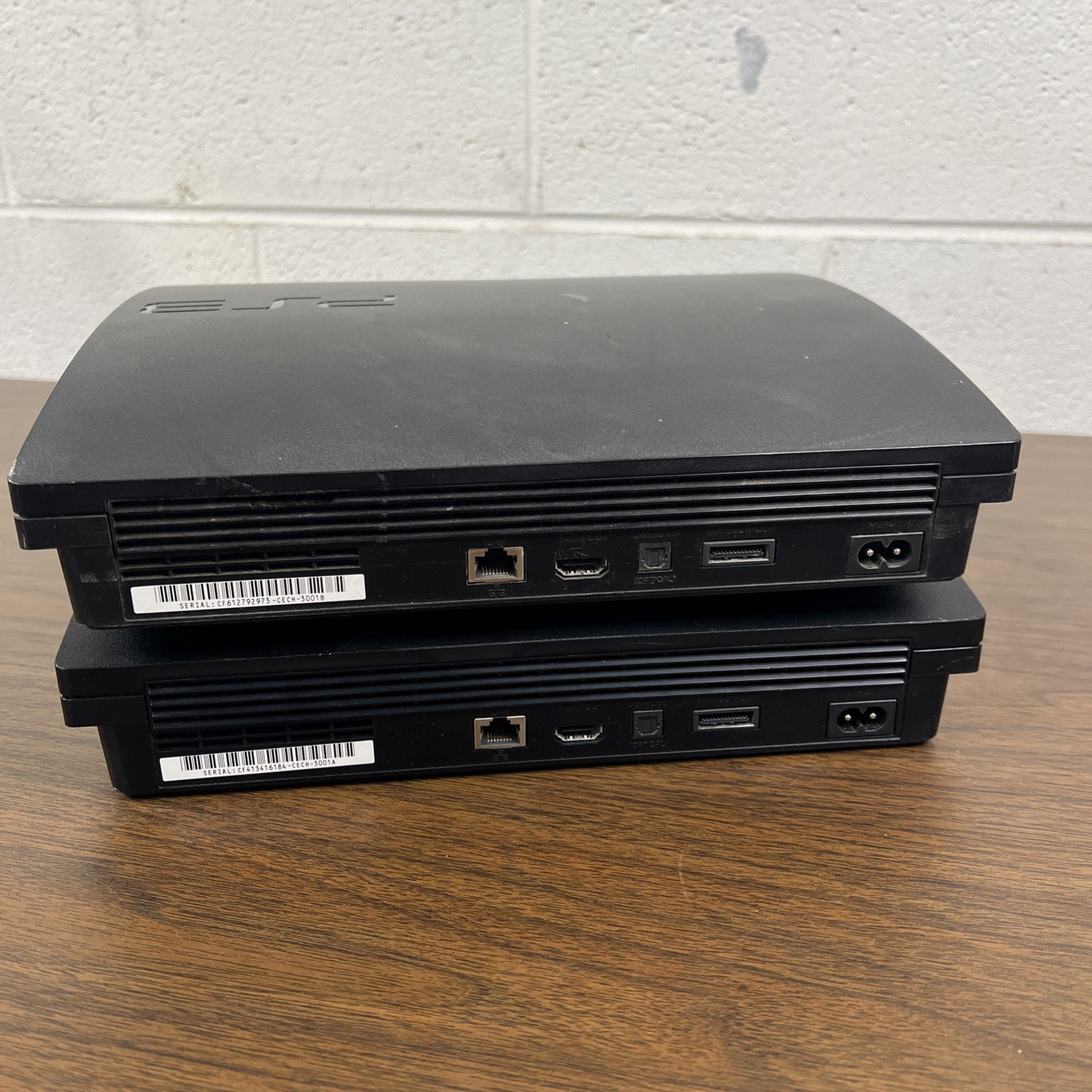 Lot Of 2 Broken Sony PlayStation 3 PS3 Slim CECH-3001 Consoles For Parts/Repair