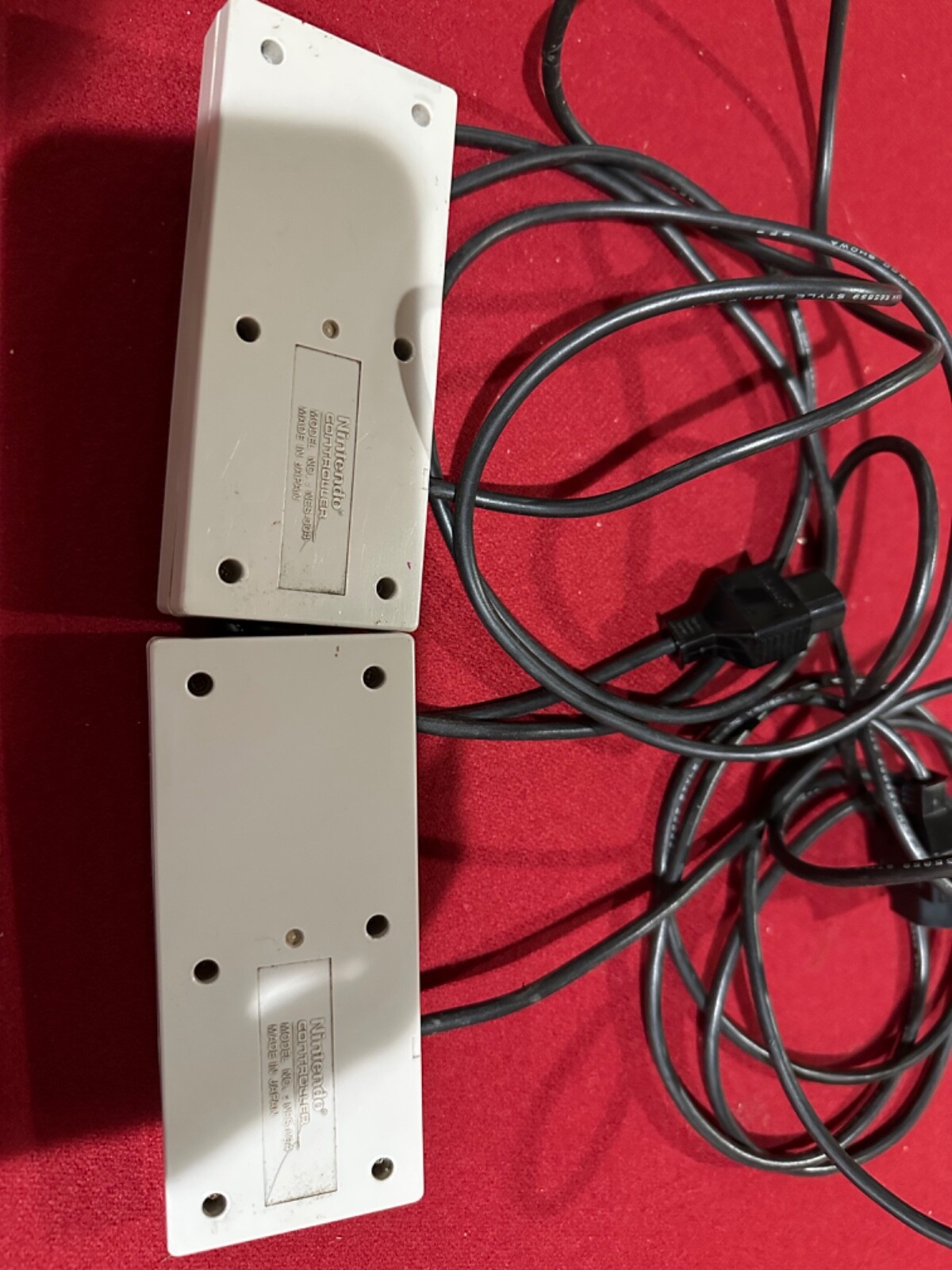 Nintendo NES Action Set Home Console – White/ Gray with manual and all cables