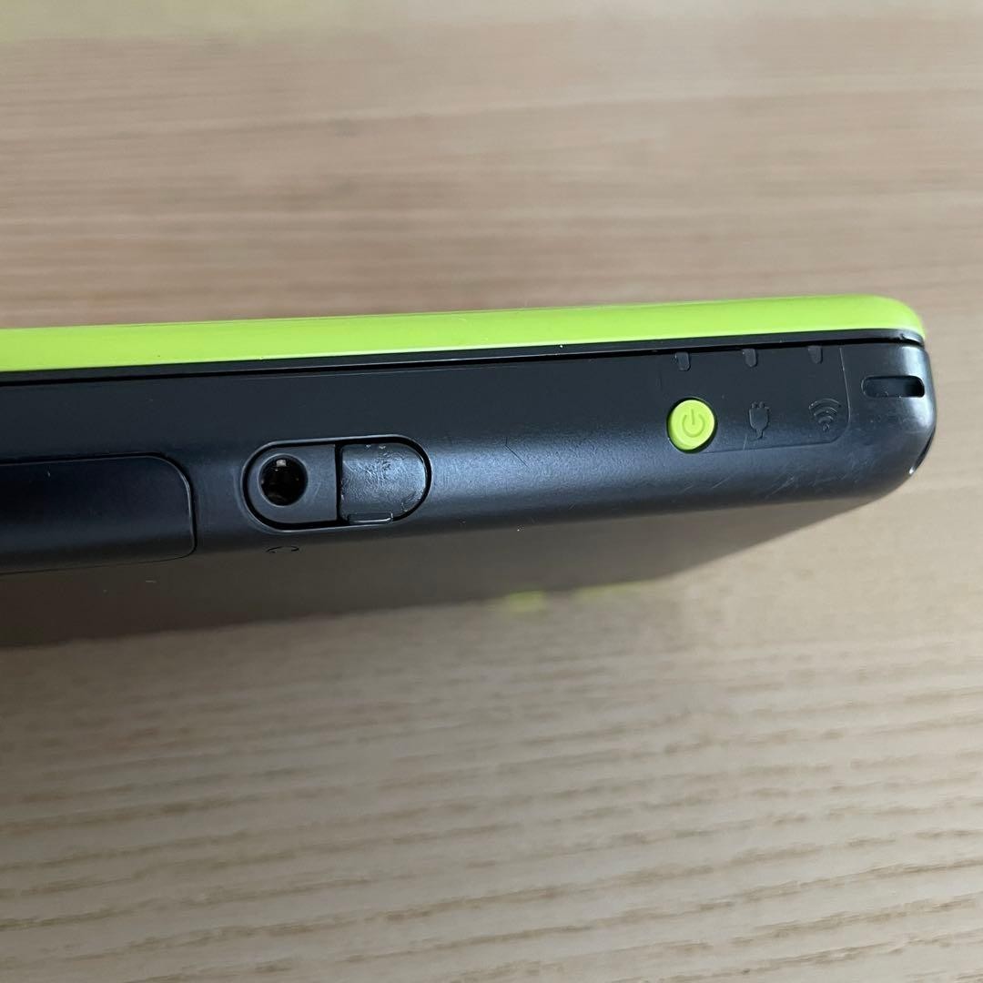Nintendo 2DS LL – Black/Lime