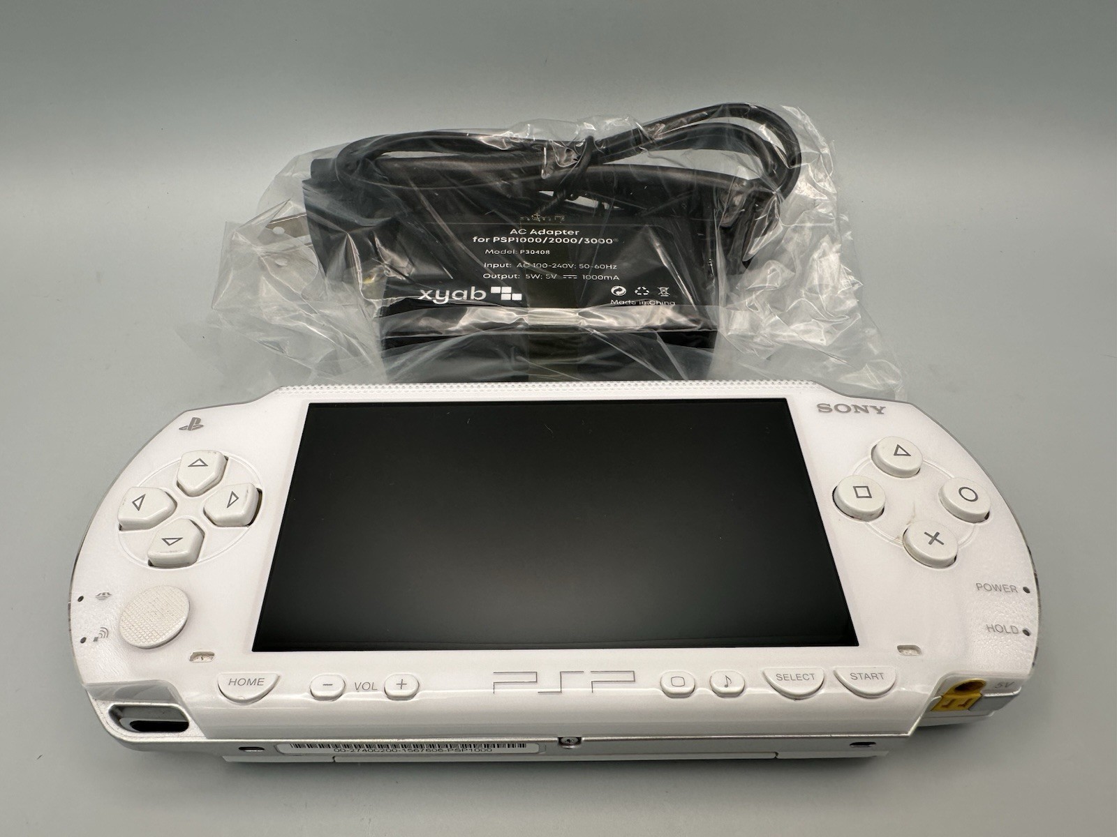 Sony PSP 1000 Ceramic White Console Region Free JP + new battery, charger