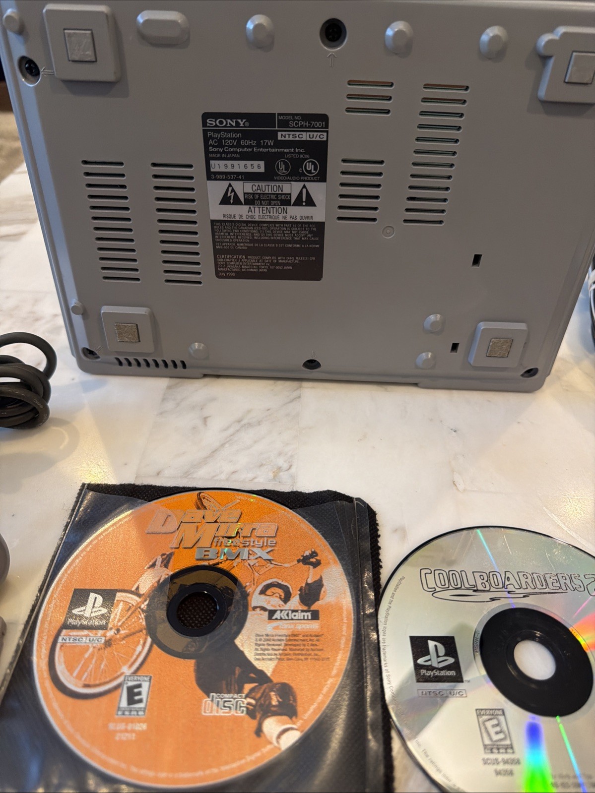 Sony PS1 SCPH-7001 Console 2 Controllers 3 Games Tested Working