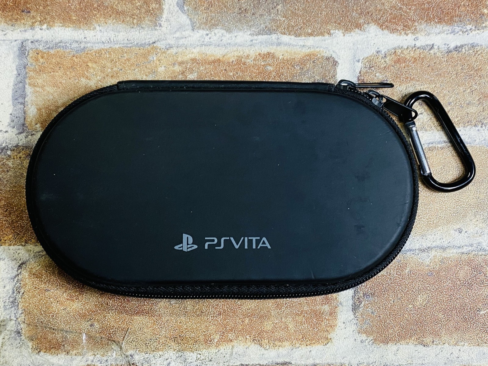 SONY PS Vita PCH-2000 SILVER Japan PlayStation Charger 8GB Case Mine Craft DDP