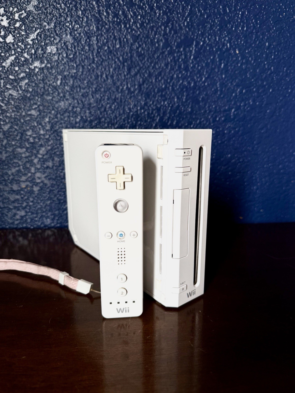 Nintendo Wii RVL-001 White Console w/ remote and cables (READ DESCRIPTION)