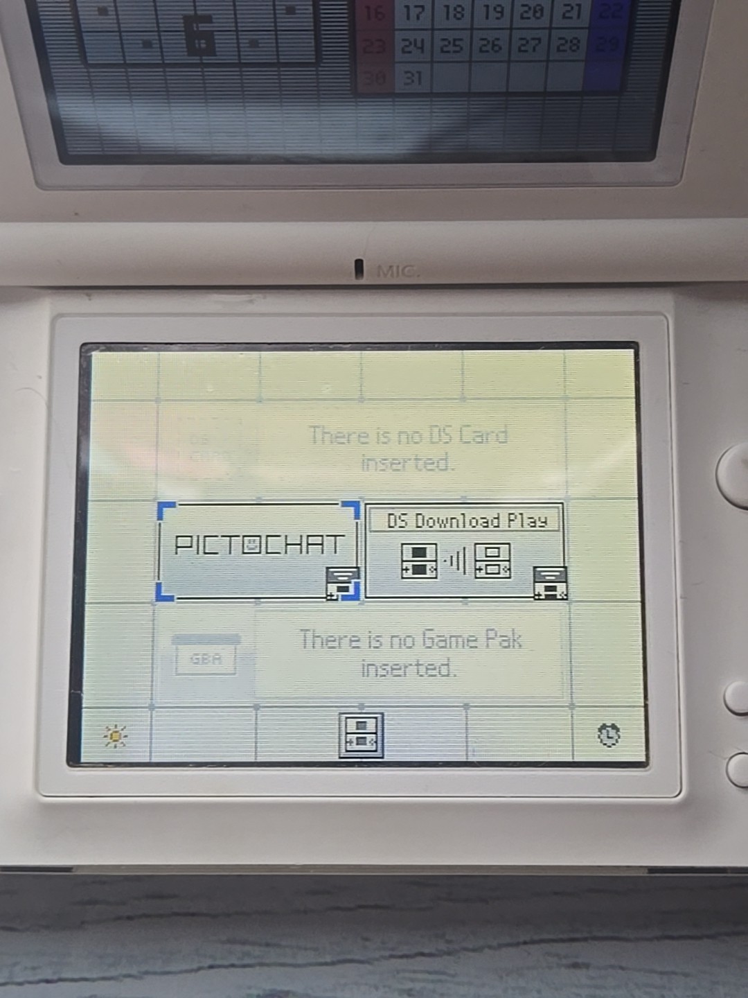 Nintendo DS Lite Handheld Console System – White – Charger