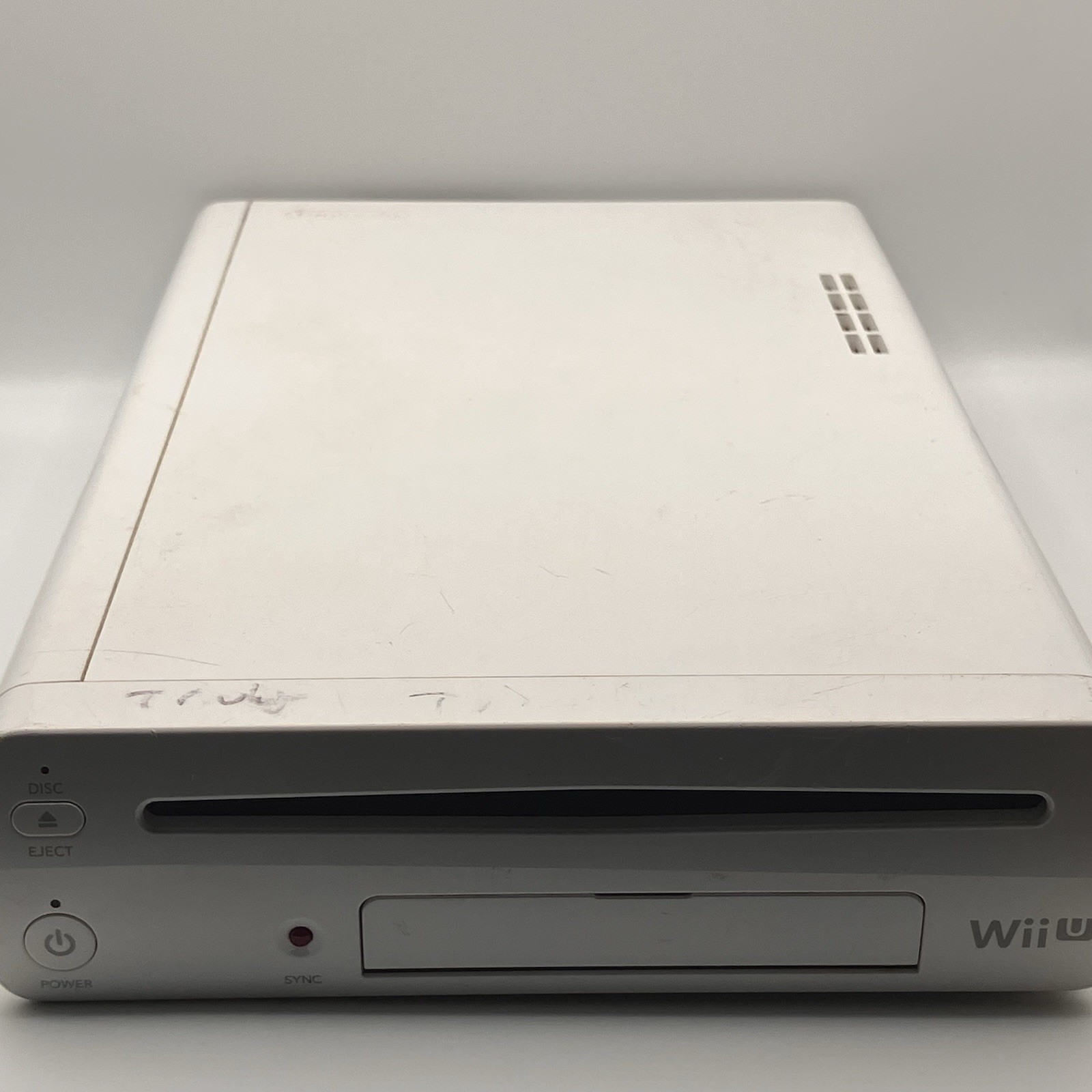 Wii U (PARENTAL CODE ON/UNKNOWN) GAMEPAD-POWER CORDS INCLUDED! No GAMES!