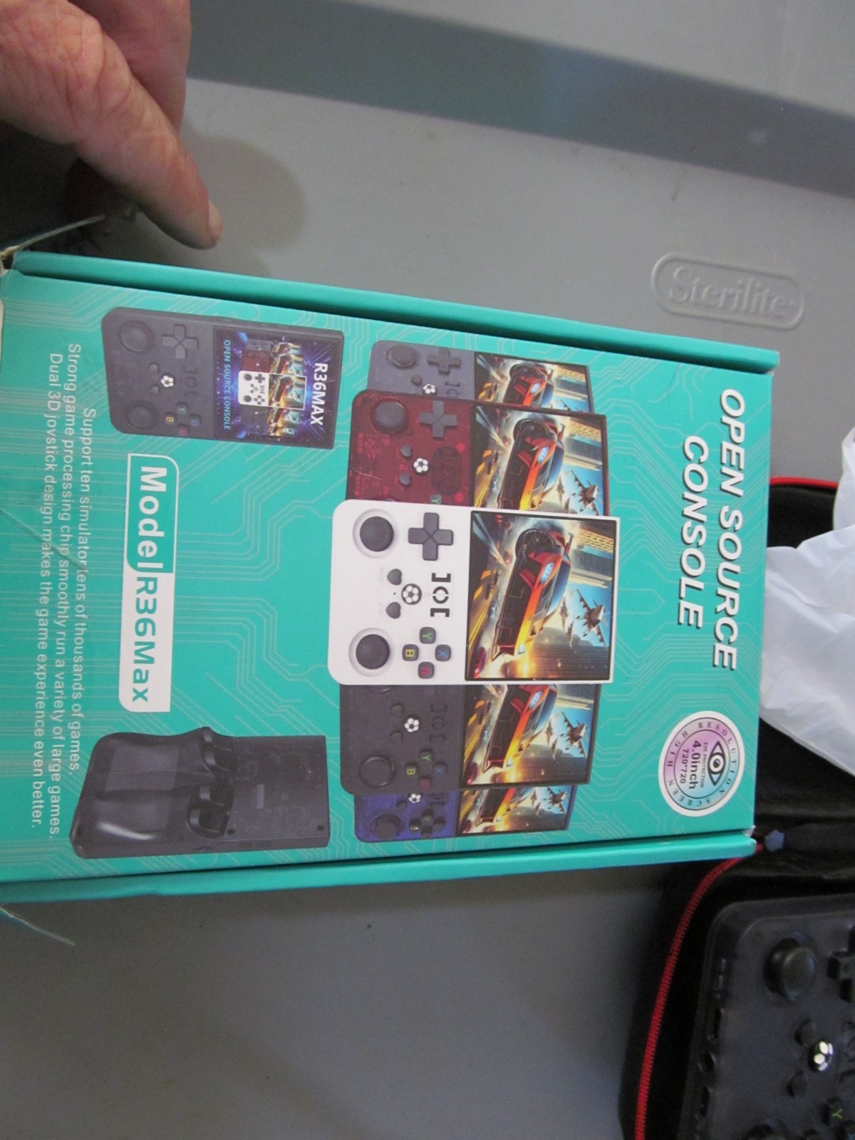 R36Pro MAX Retro Handheld Video Game Console IPS Screen BLACK w/ Carrying Case