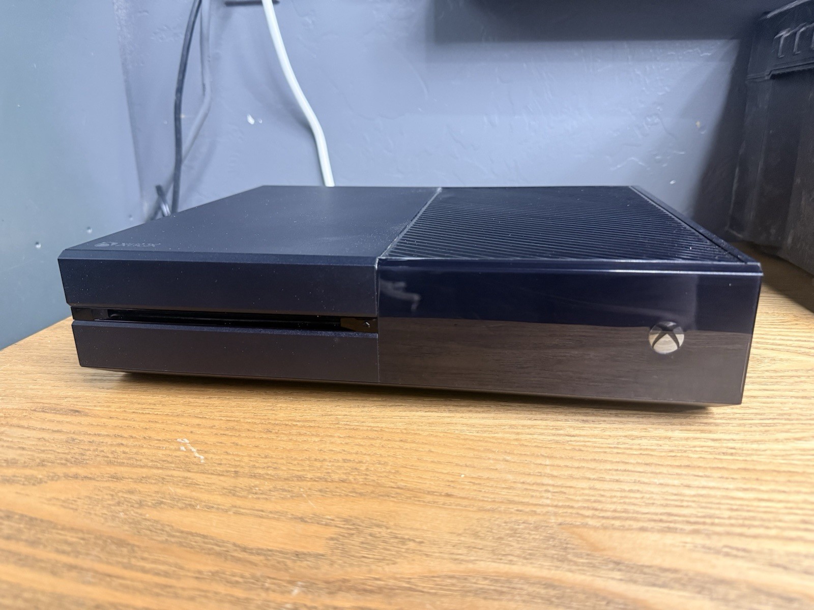 Microsoft Xbox One 1540 500GB Console Black 1080p Wi-Fi w/ Power brick