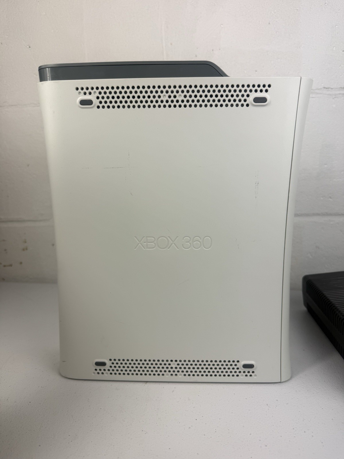 Xbox 360 Console 60GB HDD – Power Cable + Controller