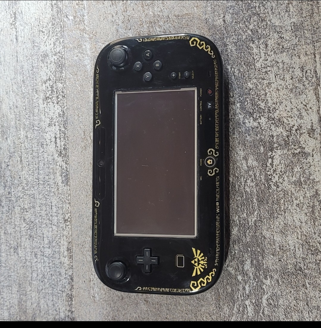 Nintendo Wii U Game Console WUP-101(02) Legend of Zelda Gamepad + 12 Games