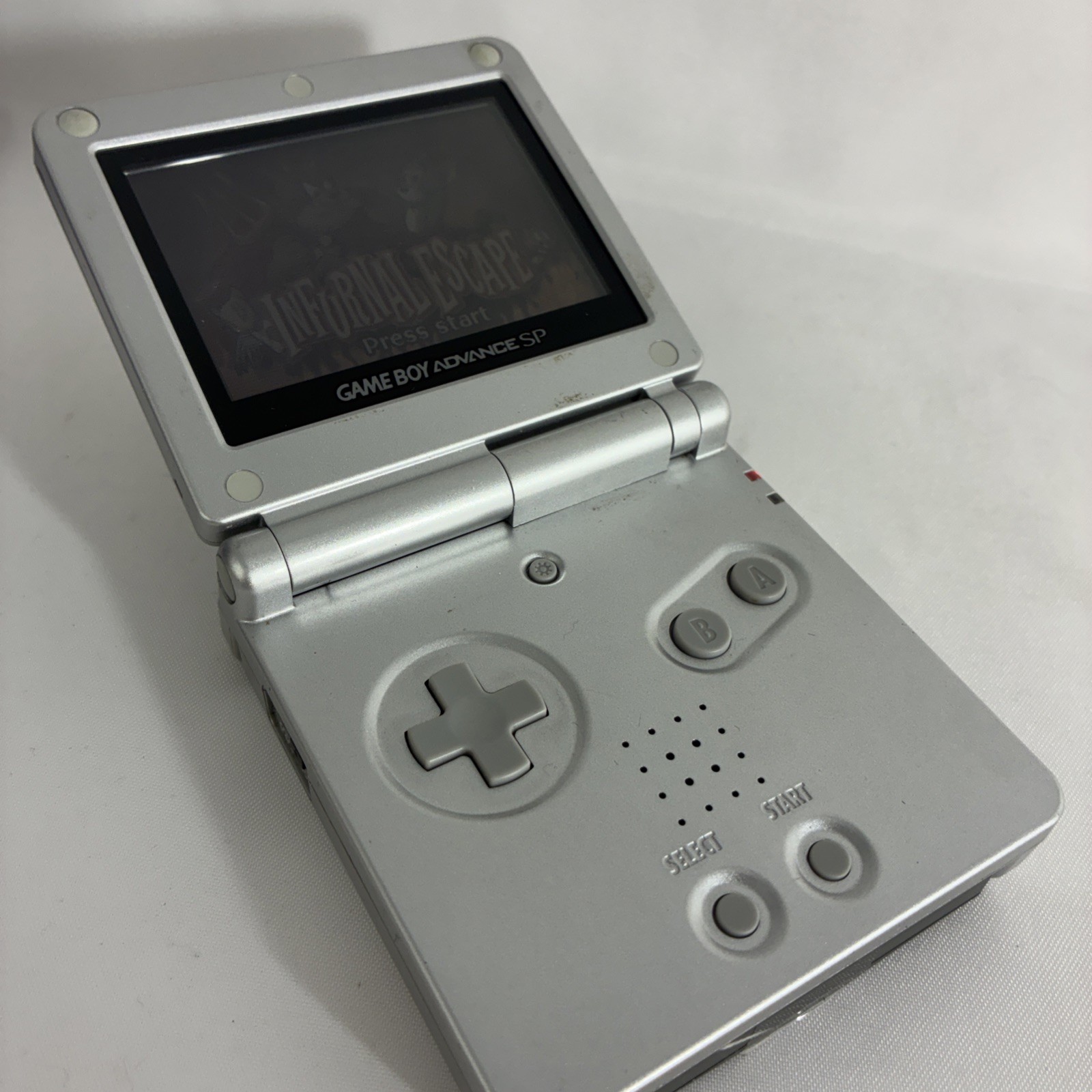 Nintendo Game Boy Advance SP Platinum Silver Handheld Console AGS-001 GBA